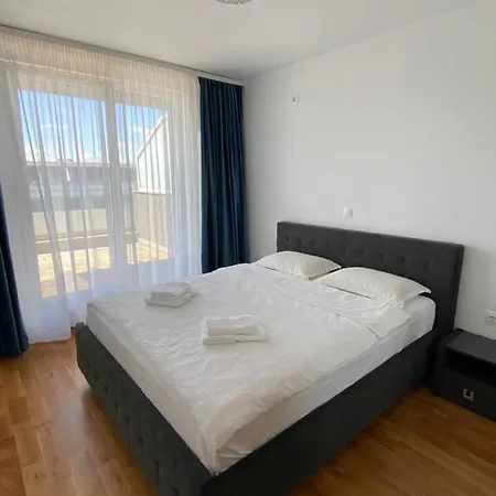 Belview Penthouse *